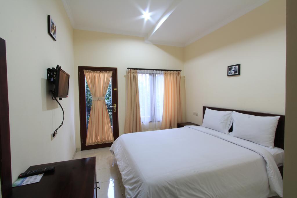 Surya Inn Kuta Lombok Exterior foto
